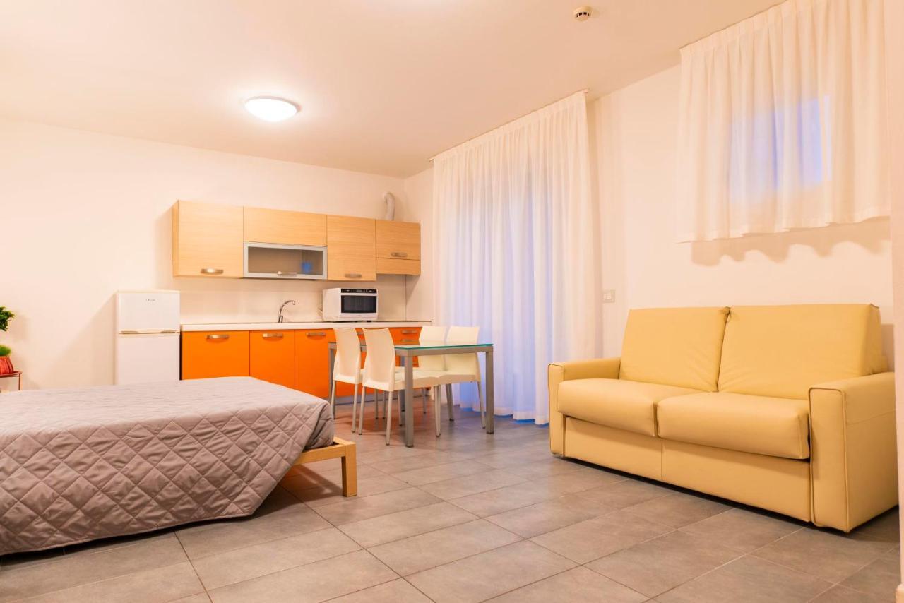Residence Burano Лидо ди Йезоло Екстериор снимка